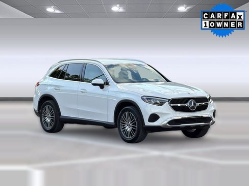 Certified 2025 Mercedes-Benz GLC 300 image 6