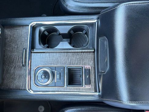 Used 2019 Ford Expedition Max Limited RWD image 26