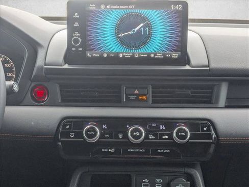 New 2025 Honda Pilot TrailSport image 13