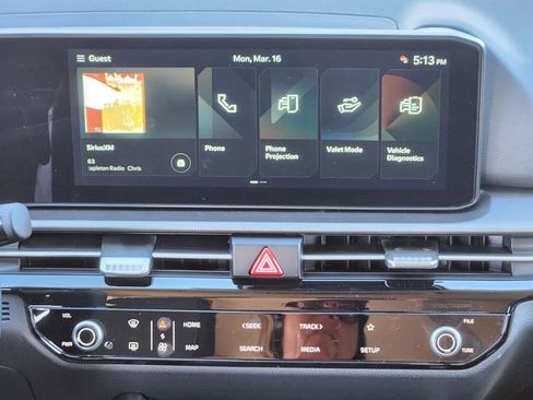 New 2026 Kia Sportage LX image 12