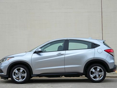 Used 2020 Honda HR-V LX image 8
