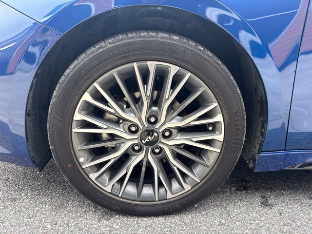 Used 2024 Kia Forte GT-Line w/ GT-Line Premium Package FWD image 8