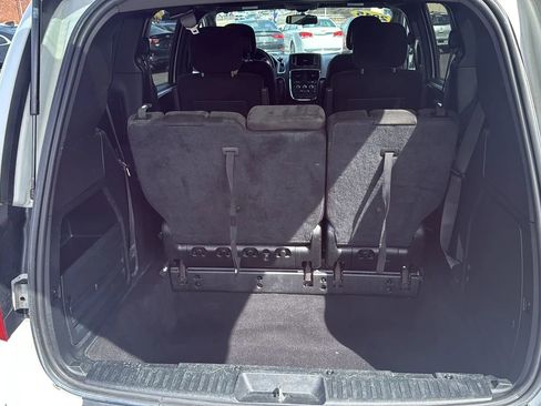 Used 2015 Dodge Grand Caravan SE w/ Quick Order Package 29E SE image 8
