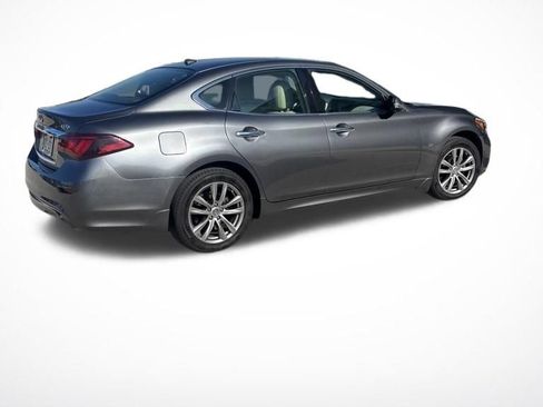 Used 2016 INFINITI Q70 3.7 w/ Deluxe Touring Package AWD/4WD image 4