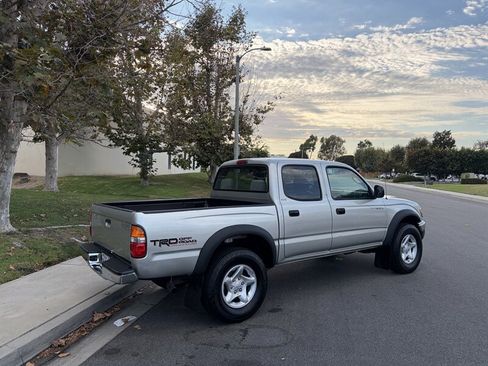 Used 2004 Toyota Tacoma PreRunner RWD image 4