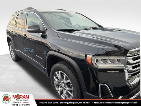 Used 2021 GMC Acadia SLT w/ Preferred Package FWD image 3