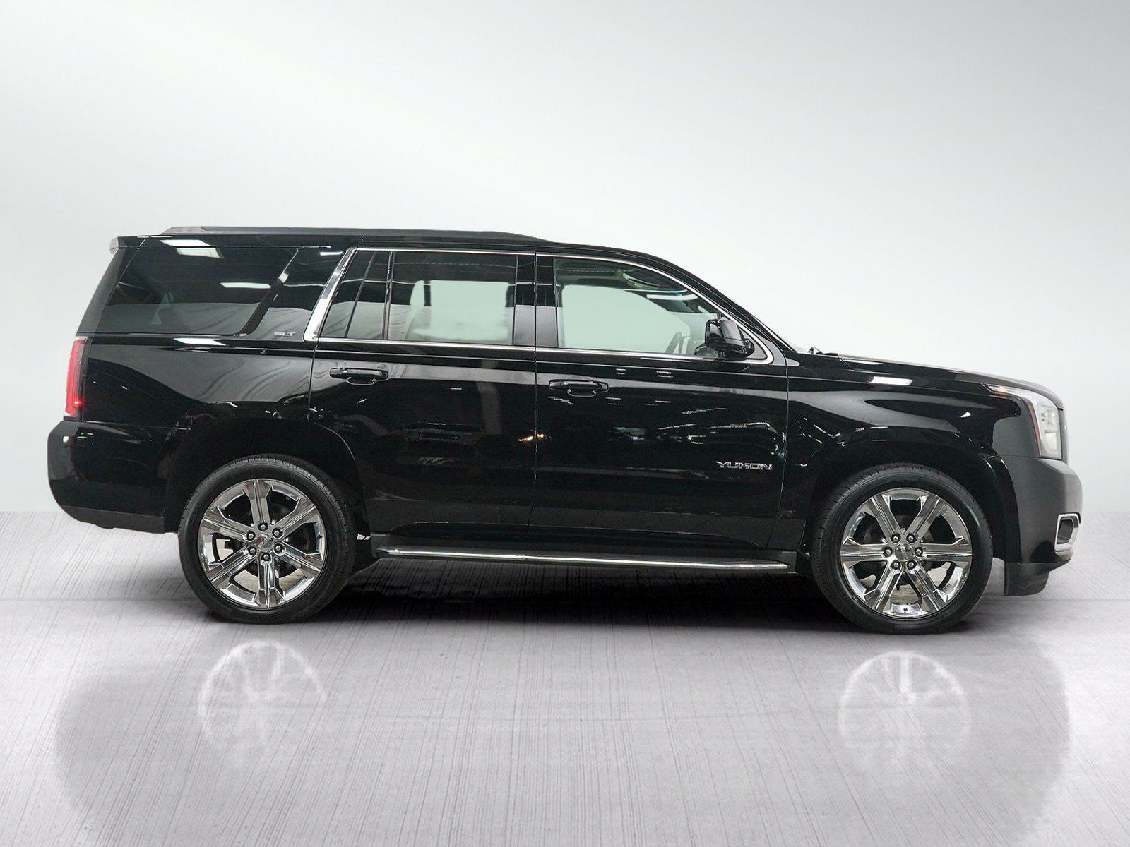 Used 2016 GMC Yukon SLT w/ Open Road Package AWD/4WD image 6