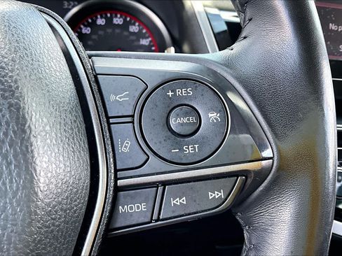 Used 2023 Toyota Camry XSE FWD image 24