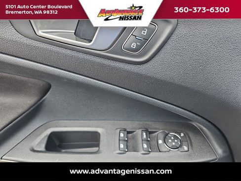 Used 2022 Ford EcoSport SE image 9