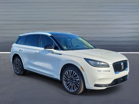 Used 2022 Lincoln Corsair Reserve w/ Sport Package AWD/4WD image 2