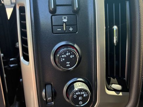 Used 2016 GMC Sierra 1500 Denali w/ Enhanced Driver Alert Package AWD/4WD image 21