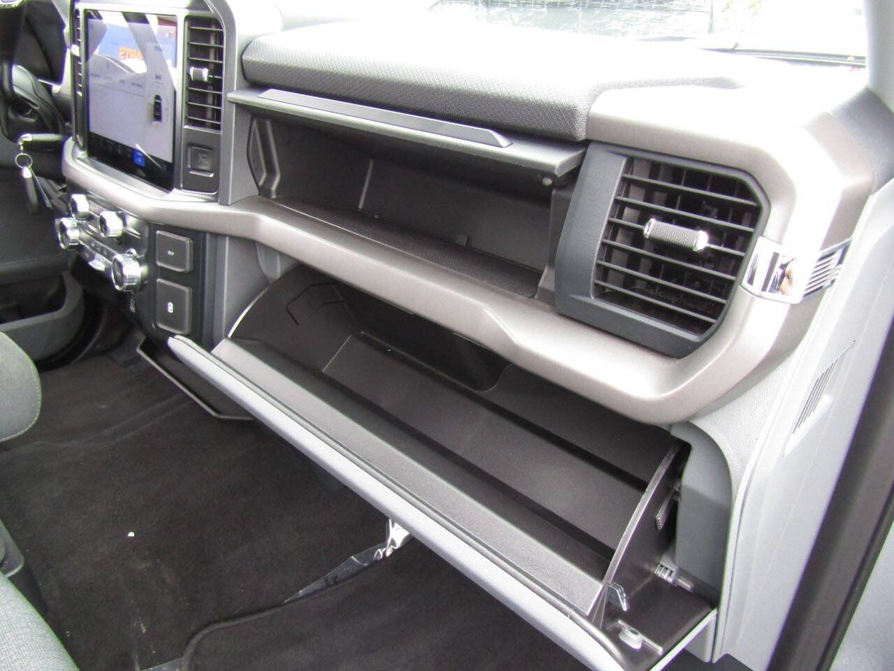 Used 2025 Ford F150 XLT w/ Equipment Group 301A Standard AWD/4WD image 28