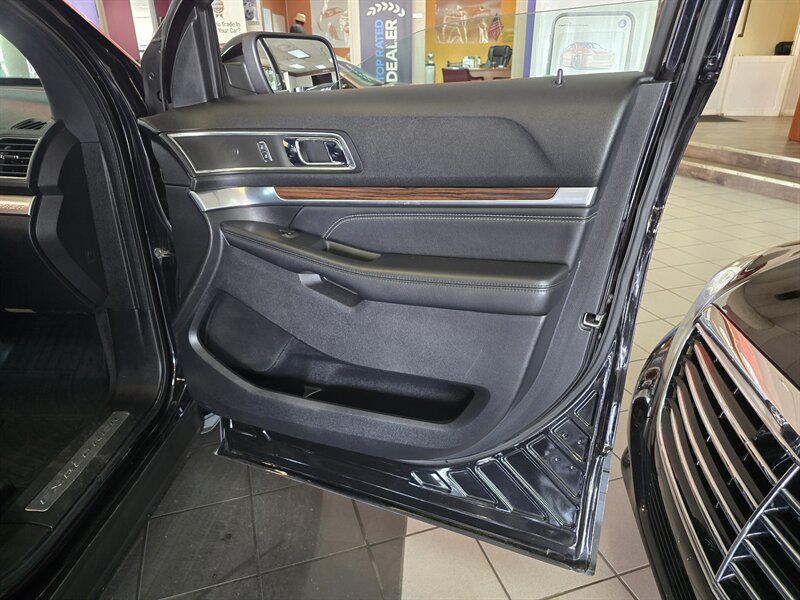 Used 2019 Ford Explorer Limited w/ Class III Trailer Tow Package AWD/4WD image 15