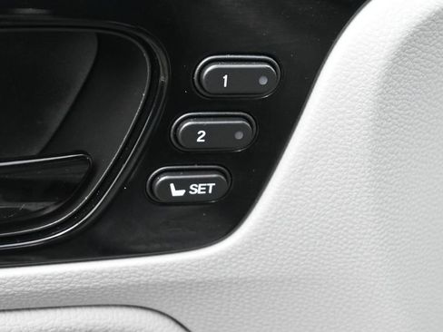 Used 2022 Honda Odyssey Elite image 5