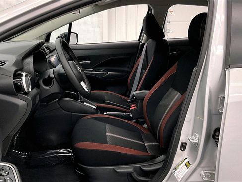New 2025 Nissan Versa SR w/ Trunk Package FWD image 20