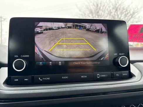 Used 2023 Honda Accord LX image 32