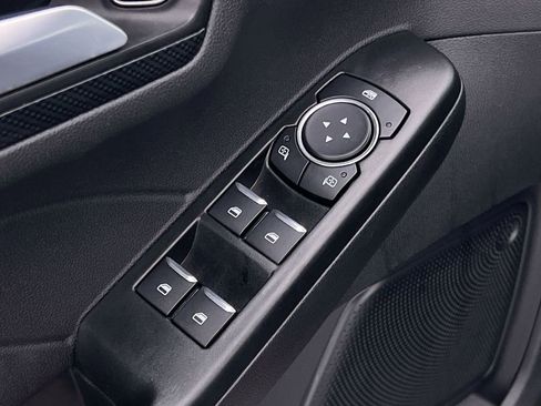 Used 2024 Ford Escape ST-Line w/ Equipment Group 301A image 15