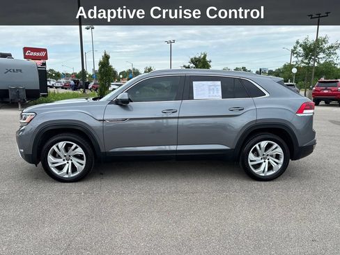 Used 2020 Volkswagen Atlas Cross Sport SEL FWD image 2