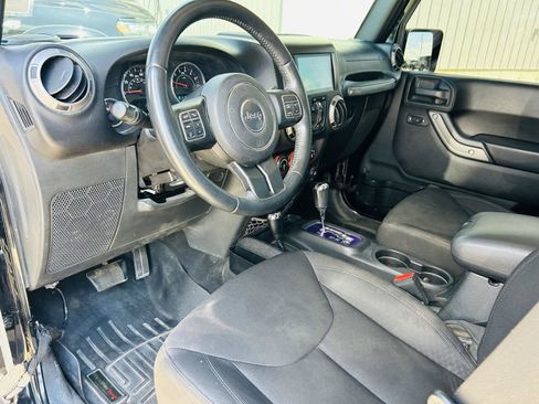 Used 2016 Jeep Wrangler Unlimited Sport w/ Quick Order Package 24S AWD/4WD image 5