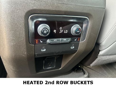 Used 2024 Chevrolet Tahoe Z71 w/ Luxury Package AWD/4WD image 19