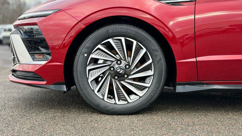 New 2026 Hyundai Sonata SEL FWD image 2