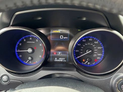 Used 2016 Subaru Outback 2.5i Limited AWD/4WD image 30
