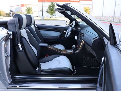 Used 2002 Mercedes-Benz SL 500 image 32