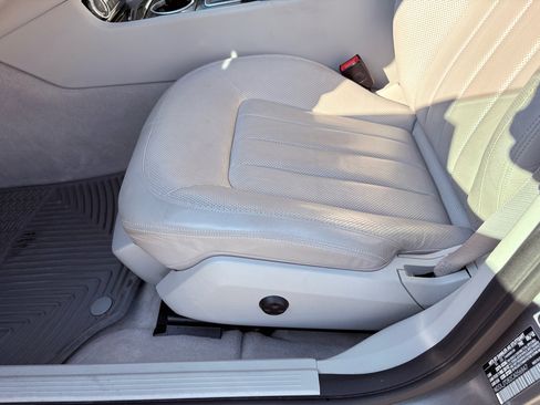 Used 2012 Mercedes-Benz CLS 550 CLS550 image 40