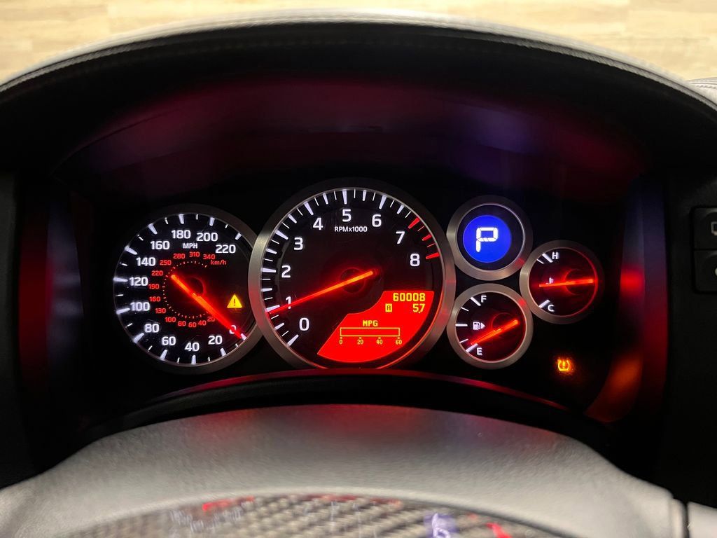 Used 2010 Nissan GT-R Premium AWD/4WD image 24