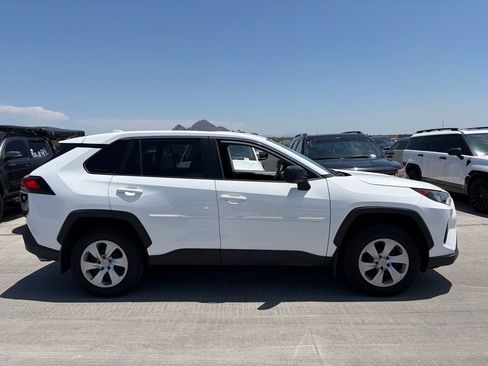 Used 2022 Toyota RAV4 LE w/ Carpet Mat Package (TMS) FWD image 2