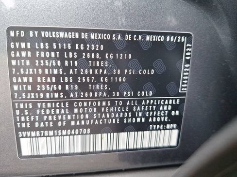 Used 2025 Volkswagen Tiguan SE w/ Panoramic Sunroof Package AWD/4WD image 25