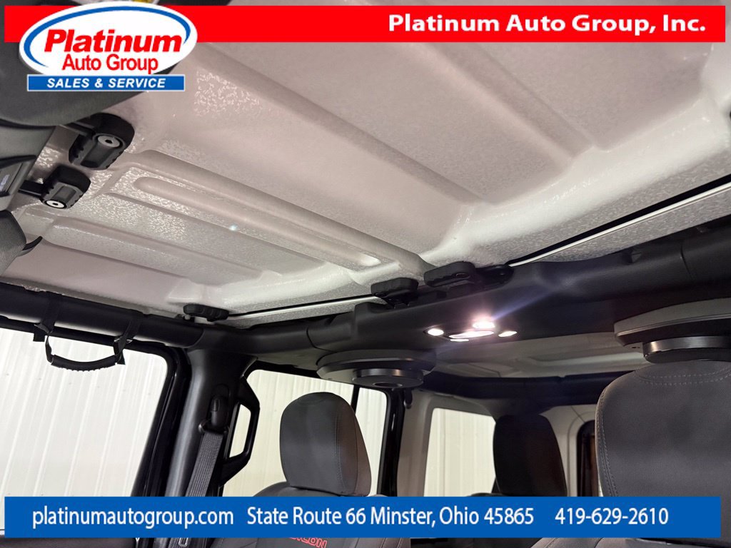 Used 2021 Jeep Wrangler Unlimited Rubicon w/ Dual Top Group AWD/4WD image 14