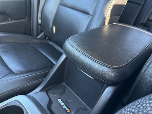 Used 2020 Chevrolet Colorado ZR2 image 47