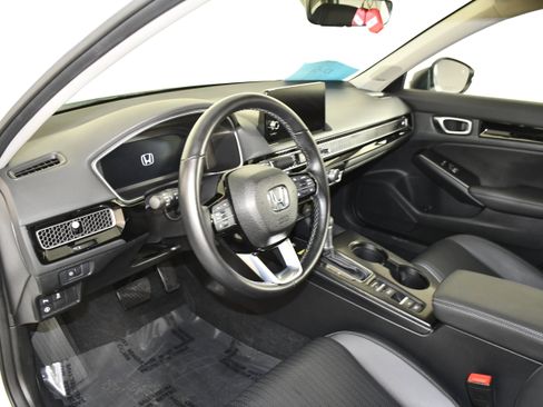 Certified 2024 Honda Civic Touring image 37