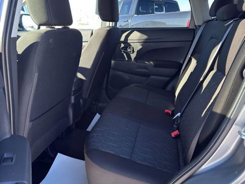 Used 2025 Mitsubishi Outlander Sport AWD image 12