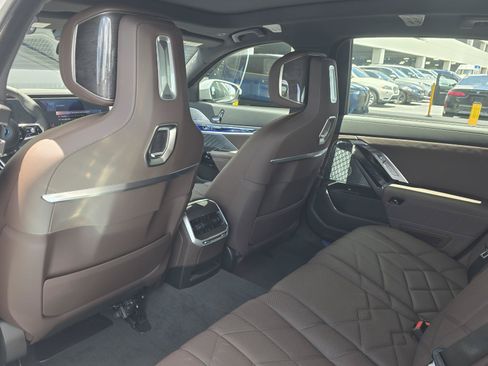 New 2026 BMW i7 eDrive50 w/ M Sport Package RWD image 10