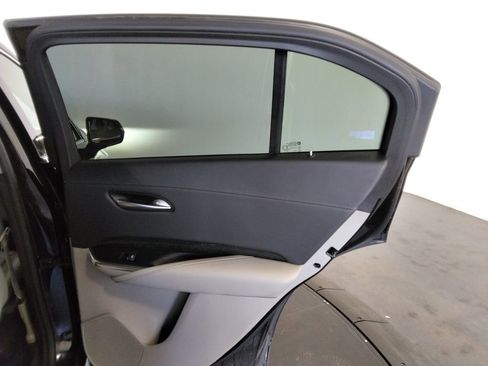 Used 2023 Cadillac XT4 Premium Luxury image 39