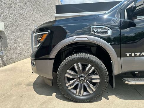 Used 2023 Nissan Titan Platinum Reserve w/ Moonroof Package AWD/4WD image 20