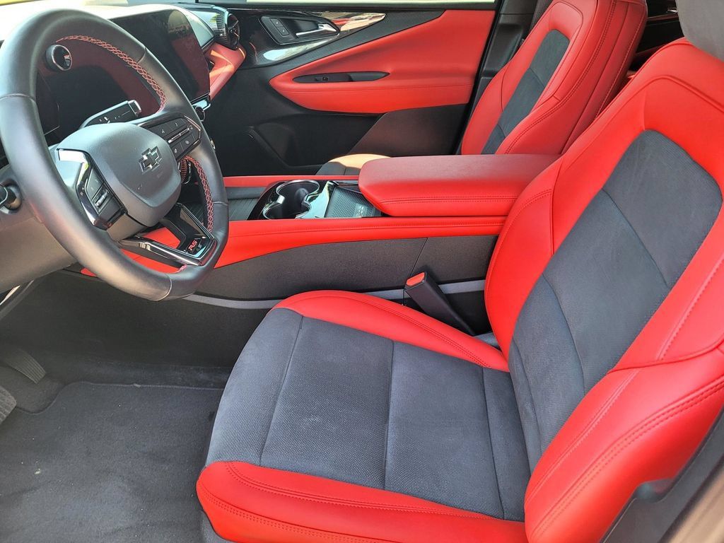 New 2025 Chevrolet Blazer EV RS RWD image 10