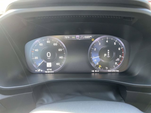 Used 2021 Volvo XC40 T5 R-Design w/ Advanced Package AWD/4WD image 24