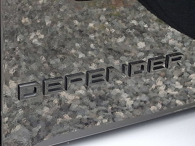 Used 2025 Land Rover Defender 110 S AWD/4WD image 30