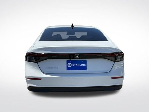 Certified 2025 Honda Accord SE image 8