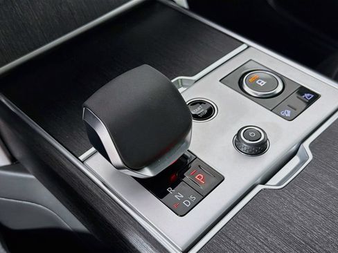 New 2027 Land Rover Range Rover SE AWD/4WD image 17