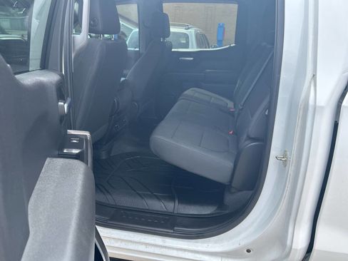 Used 2019 Chevrolet Silverado 1500 Custom Trail Boss w/ Custom Convenience Package image 11