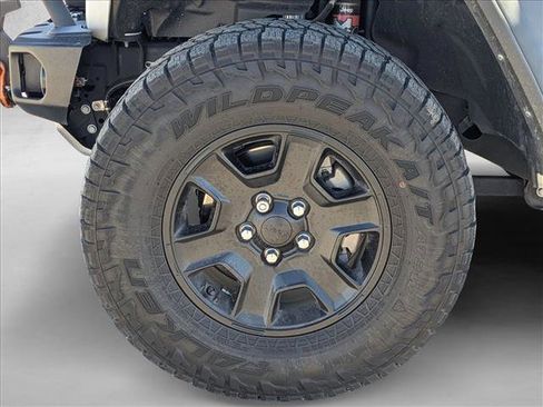 Used 2022 Jeep Gladiator Mojave w/ LED Lighting Group image 10