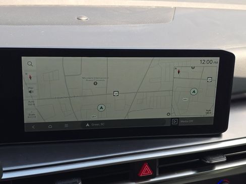 Certified 2025 Kia Sorento EX w/ Panoramic Sunroof Package FWD image 17