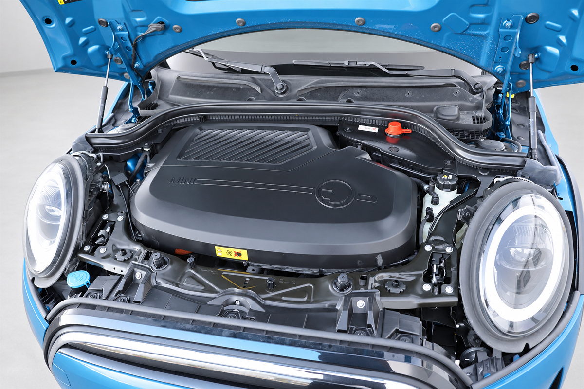 Used 2024 MINI Cooper SE FWD image 39