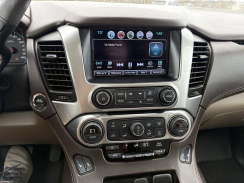 Used 2018 Chevrolet Suburban LT image 17