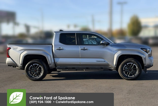 Used 2025 Toyota Tacoma TRD Sport AWD/4WD image 10