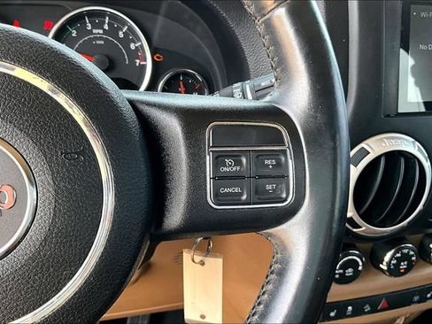 Used 2015 Jeep Wrangler Unlimited Sahara w/ Mopar Chrome Edition Group AWD/4WD image 20